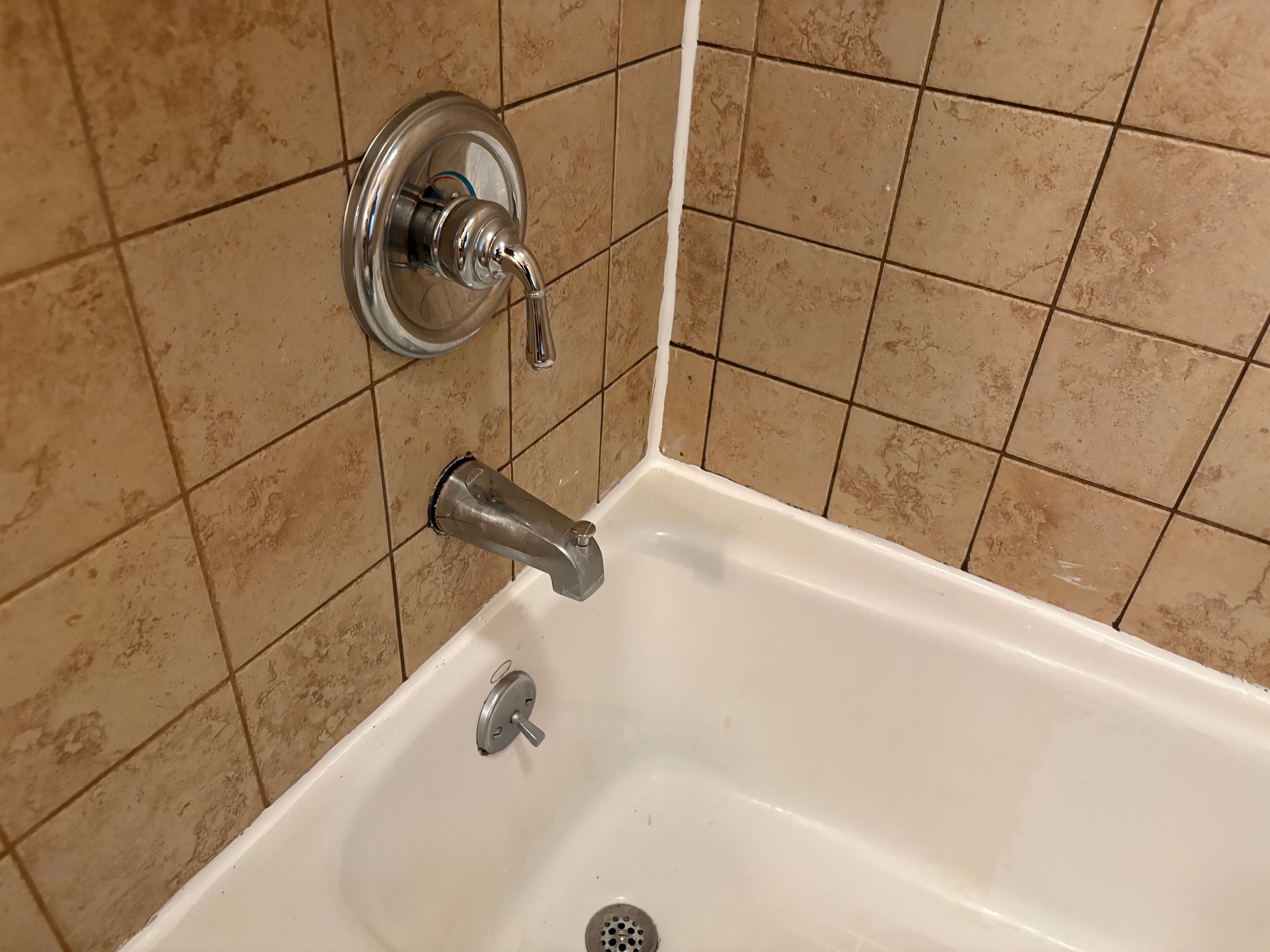 Re Caulk Bathtub — Mirarchi